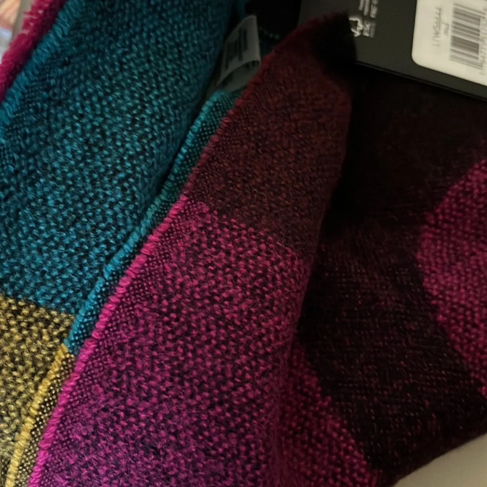 🧣NWT! Karl Lagerfeld Logo Large Blanket Scarf